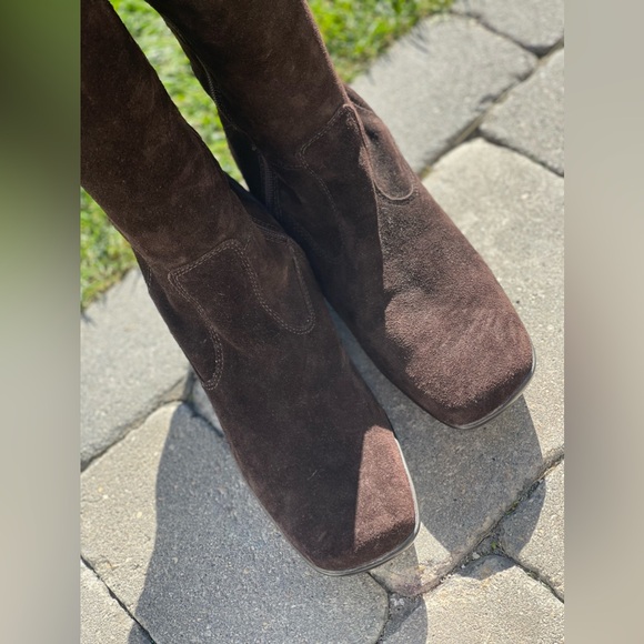 New ⭐️ Square Toe Zip-Up Tall Brown Suede Boots Women’s Size 39 - Picture 3 of 7